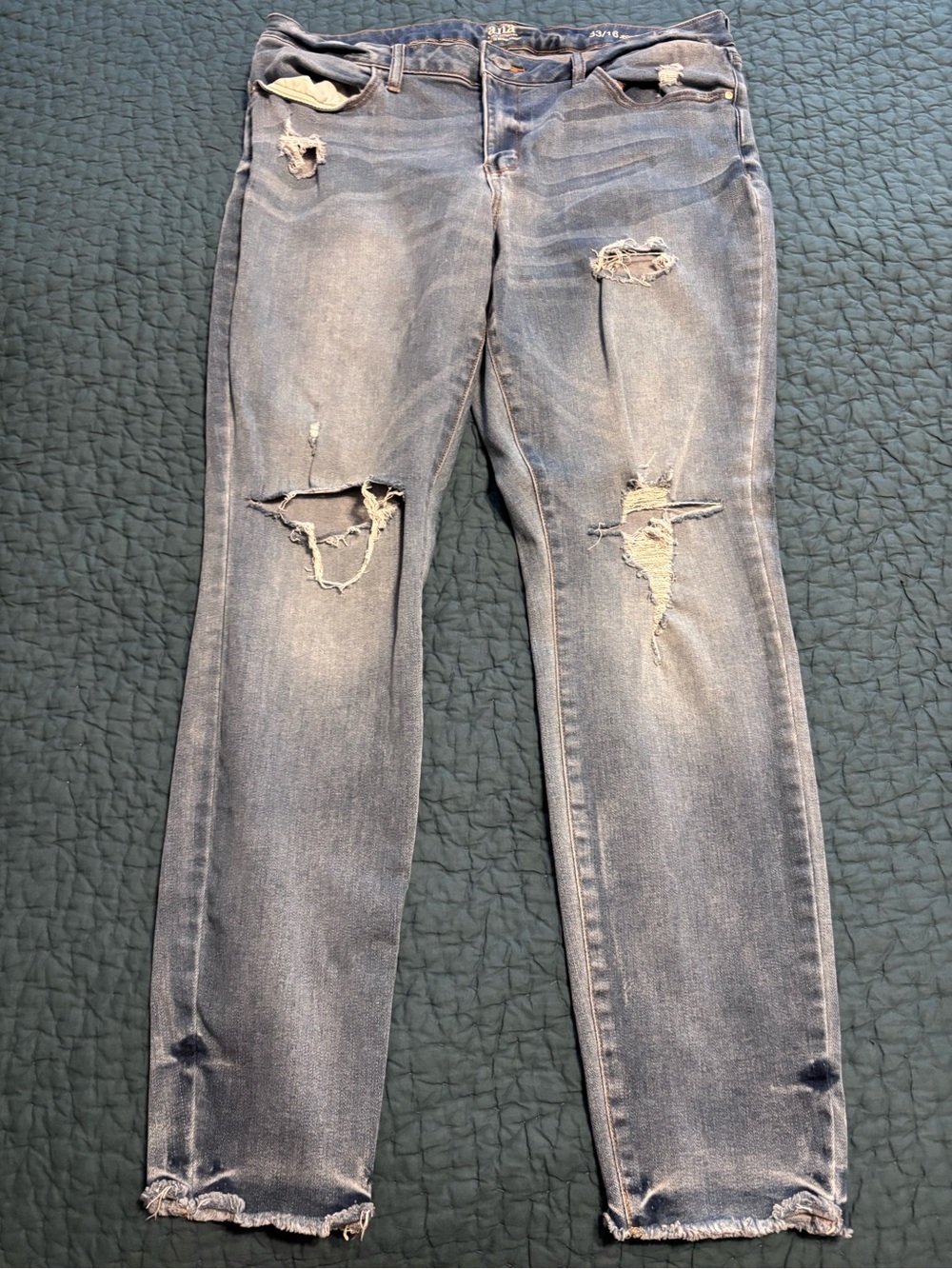 a.n.a Women's Skinny Distressed Blue Jeans